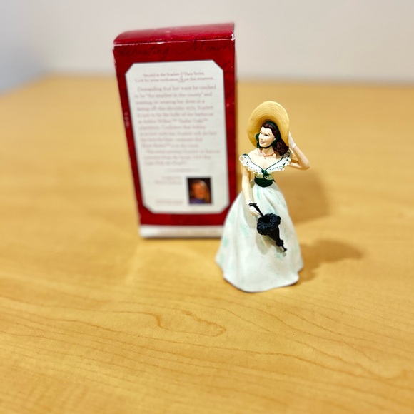 1998 Hallmark Keepsake Ornament Scarlett O’Hara Collector’s Series #2 No Box - Picture 2 of 5